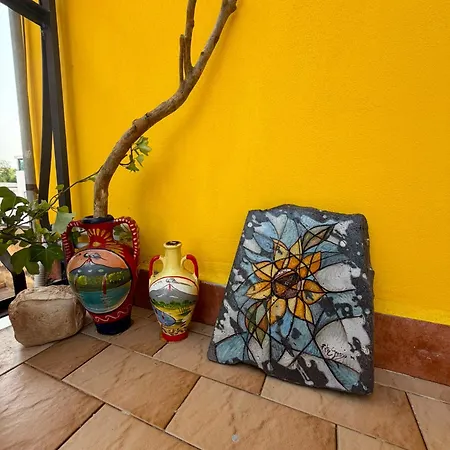 Sciuri House كاتانيا